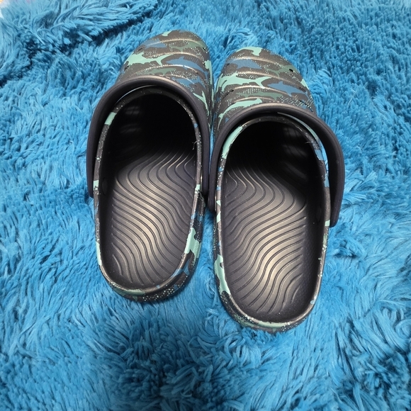 Discovery Shark Week Rugged Clog Style Sandals Size 6 Mens - Picture 2 of 6